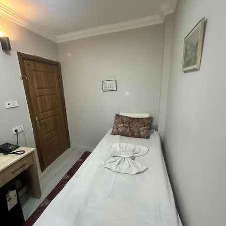 Amore Hotel Istanbul 3*